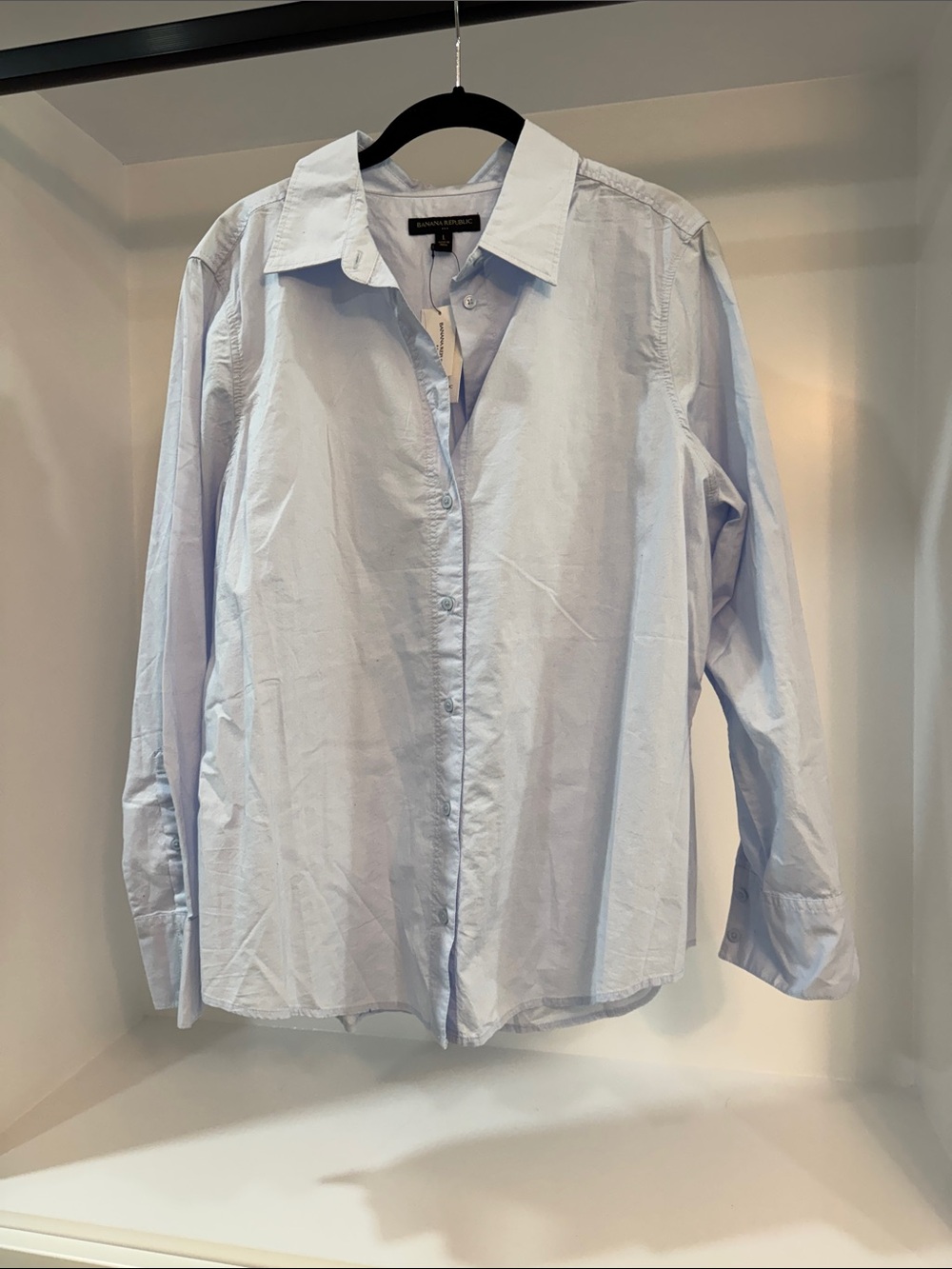 Banana Republic Pale Blue Women’s Button-Up Dress Shirt